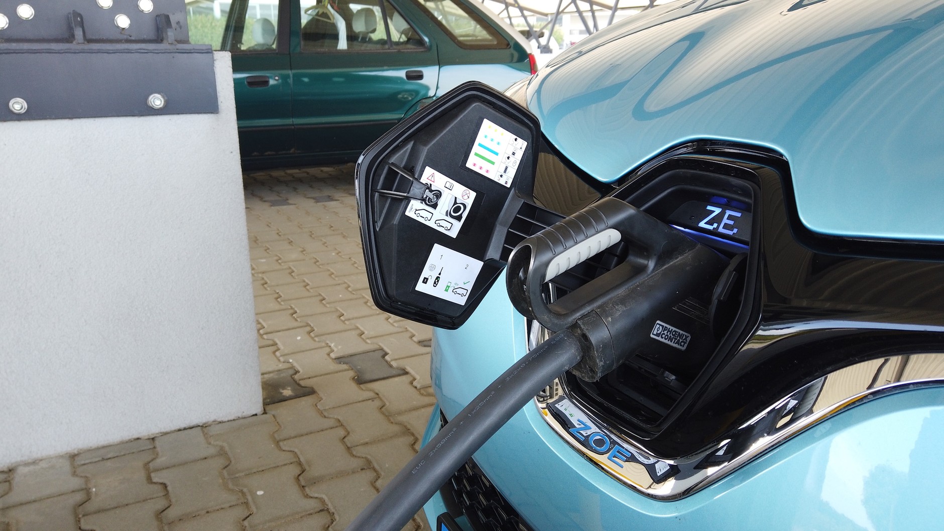 Renault ZOE – ładowanie