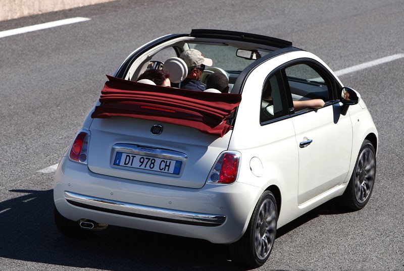 Fiat 500C: nowe informacje i zdjęcia włoskiego kabrioletu (fotogaleria)