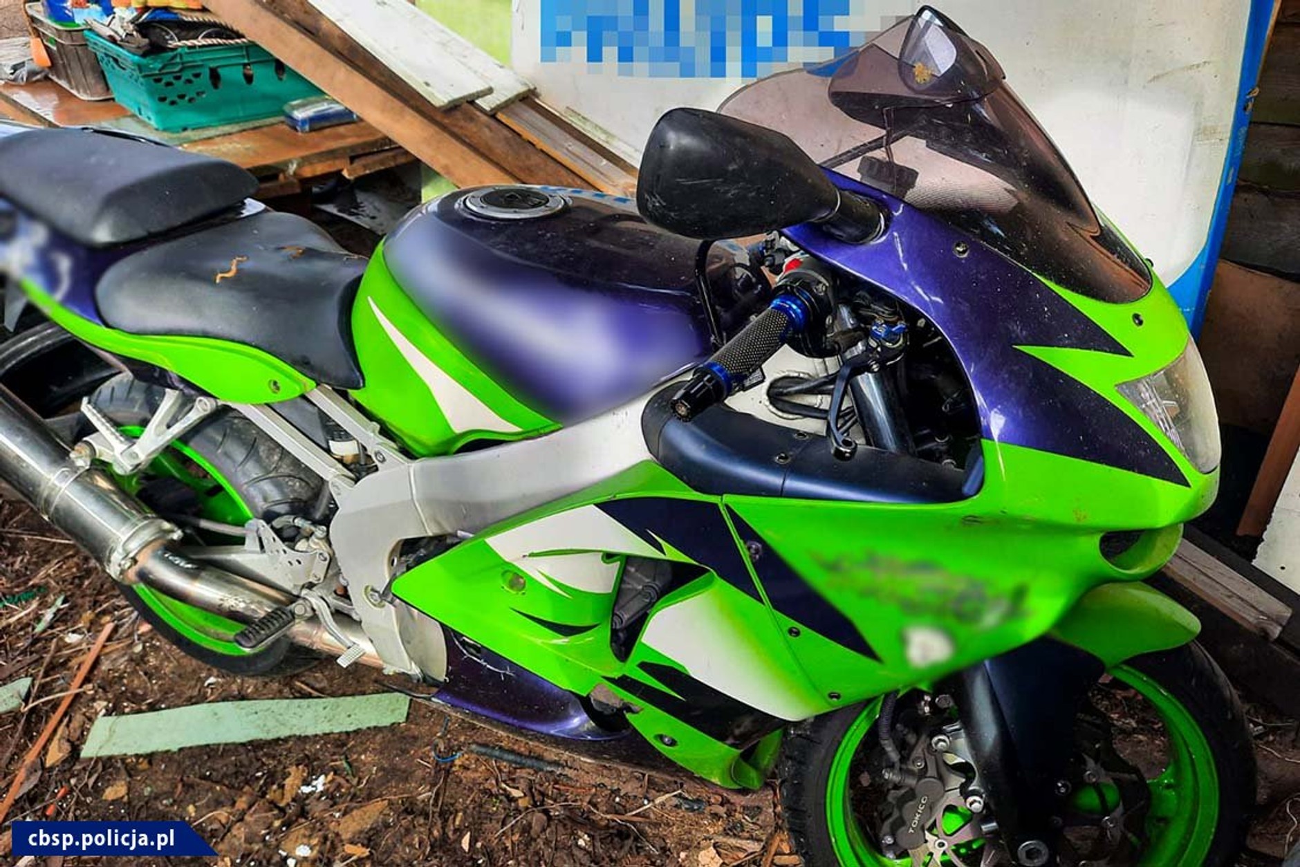 Skradzione w Niemczech rowery warte ponad 2 mln zł odzyskane w Polsce. W trakcie działań odzyskano nie tylko skradzione tej nocy mienie, ale ujawniono także inne przedmioty, które najprawdopodobniej pochodzą z przestępstw popełnionych w Niemczech.