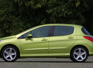 Używany Peugeot 308: poznaj największe wady i zalety francuskiego kompaktu