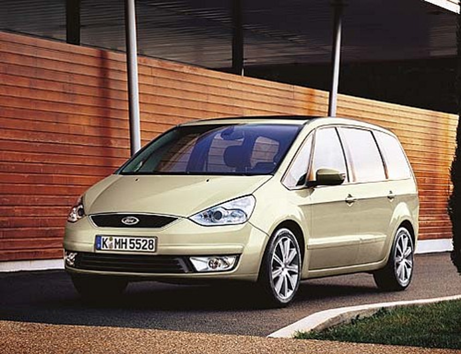 Ford Galaxy, Ford S-Max - Najważniejsza jest przestrzeń