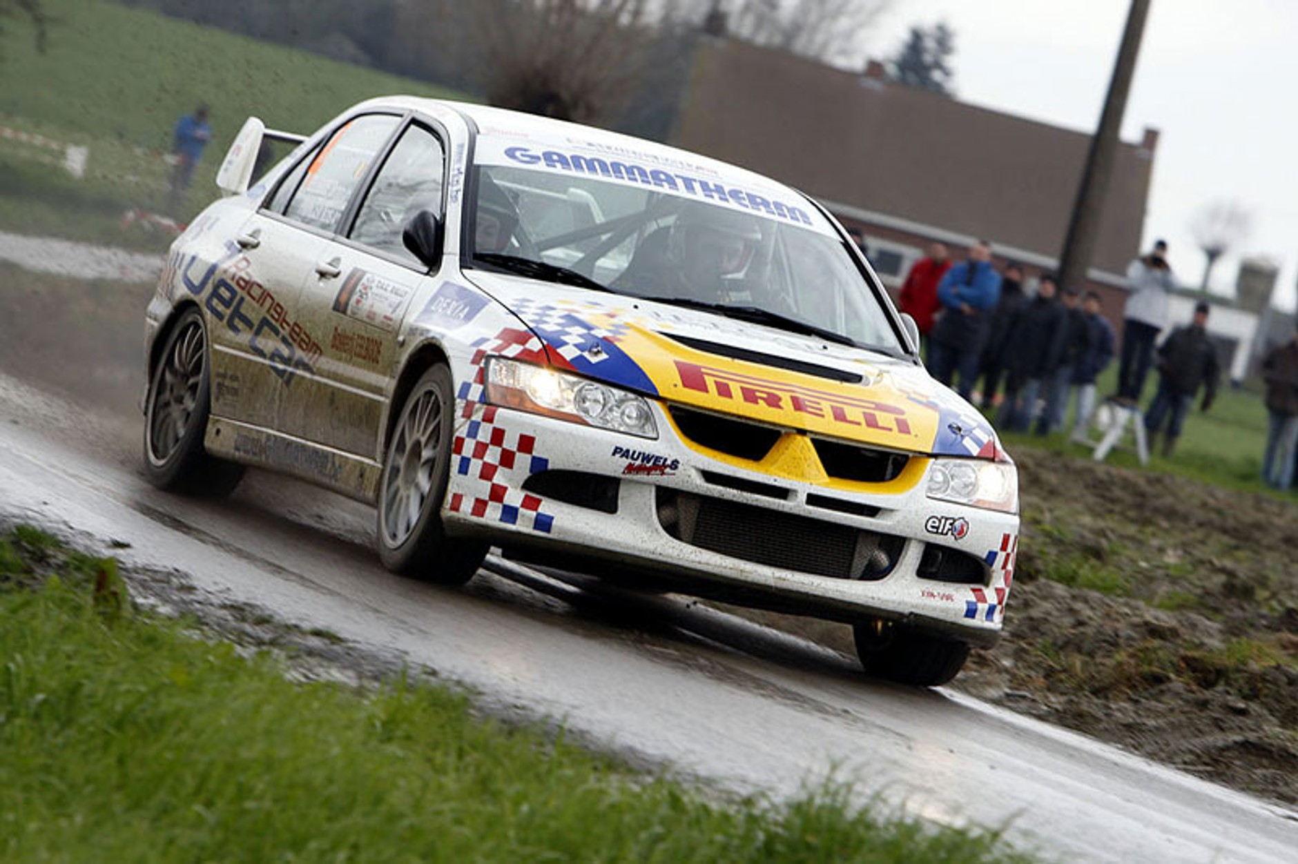 Rajdowcy w Belgii i na Węgrzech, tragiczny wypadek w Austrii