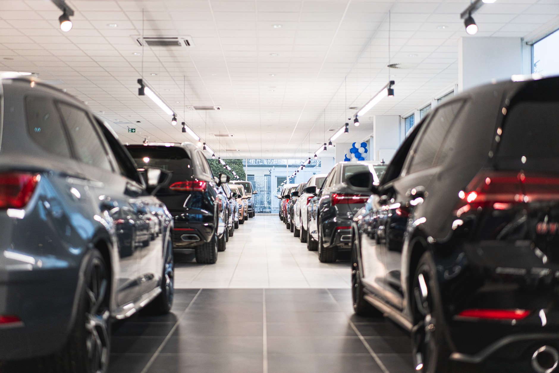 Volkswagen Financial Services Store