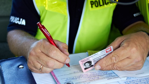 Możesz dostać kilkadziesiąt punktów karnych za jedno wykroczenie drogowe