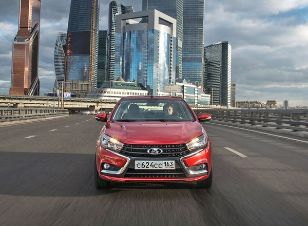 Rosyjska Łada trafi w ręce chińskich firm? Renault ma z nią gigantyczne problemy