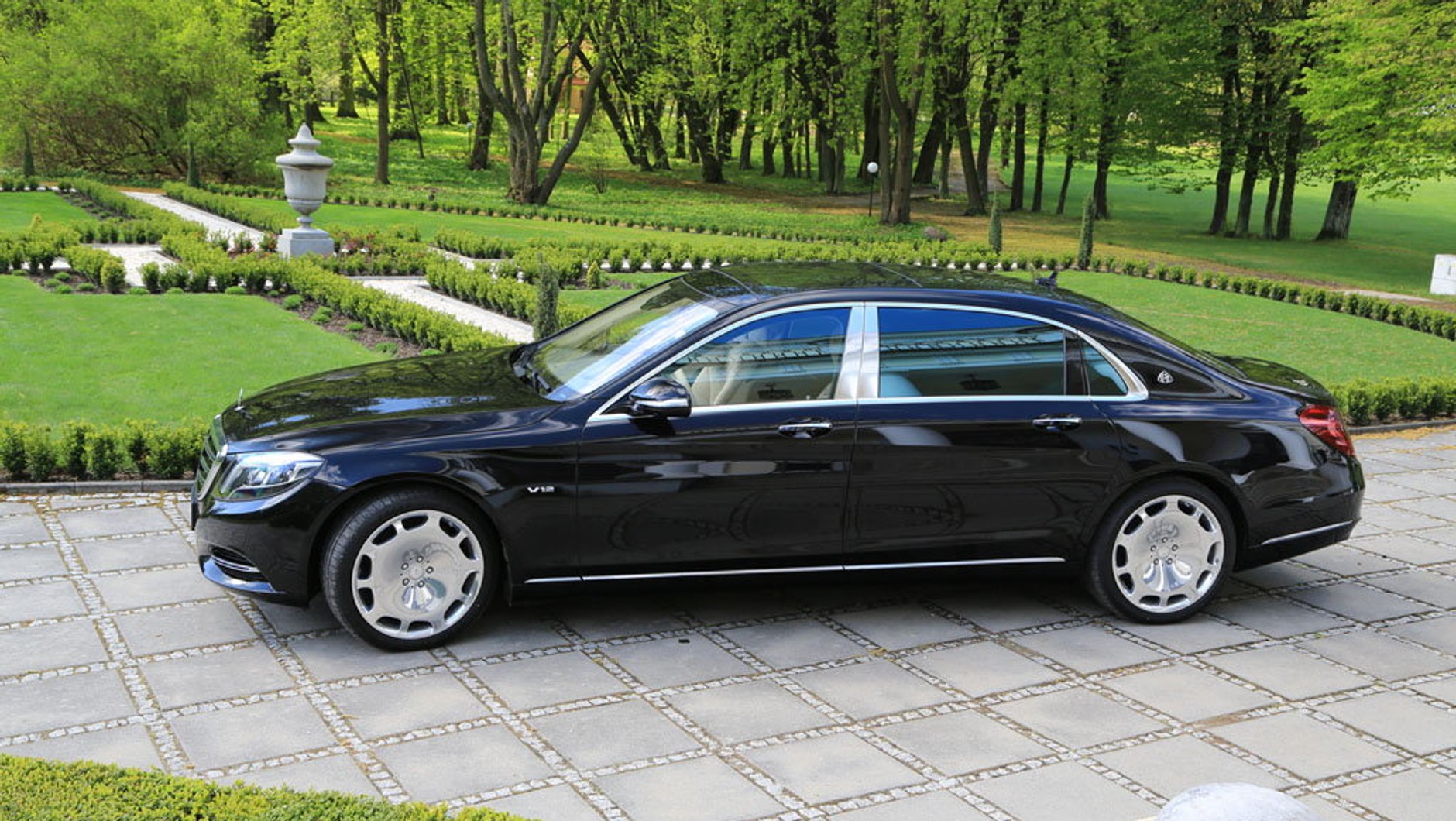 Maybach to teraz hiperluksusowy wariant klasy S – znaczki z podwójnym M są tylko na tylnych słupkach