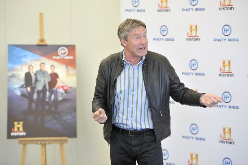 Tiff Needell jest byłym kierowcą Grand Prix Formuły 1, który większość swojej kariery spędził ścigając się w zawodach World Sportscar Championship.