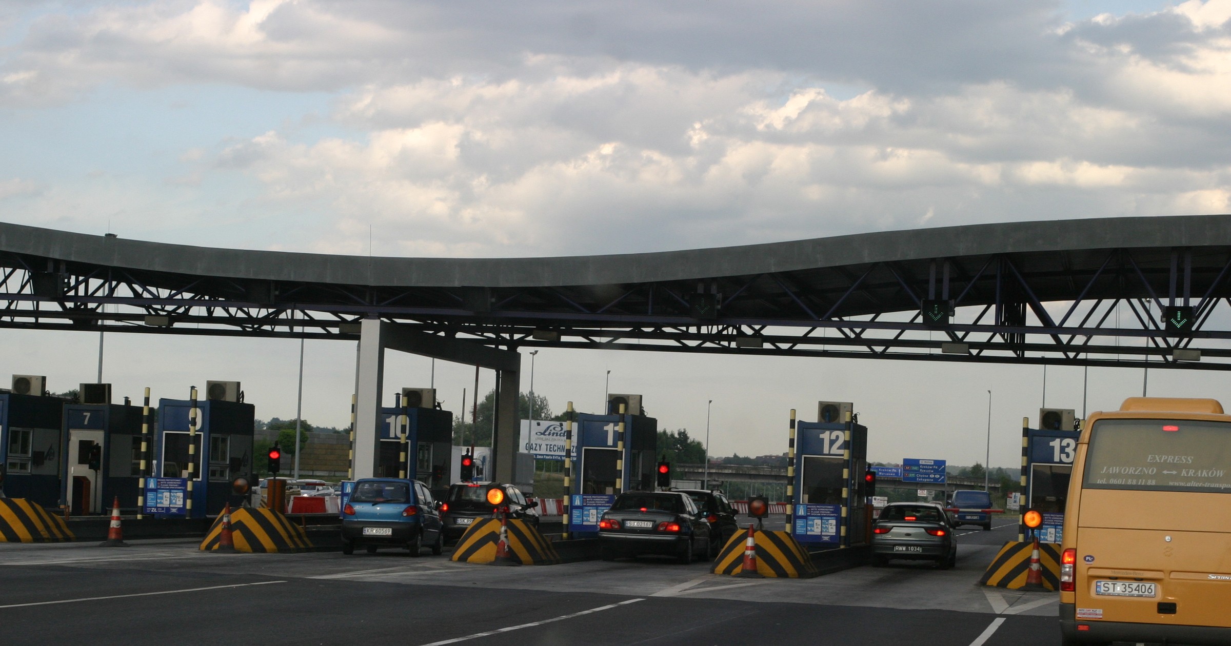 Coraz wolniej na autostradzie A4
