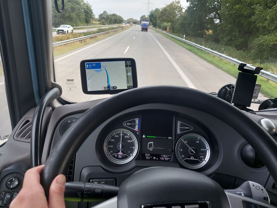 TomTom GO Expert 7 - nawigacja dla ciężarówek