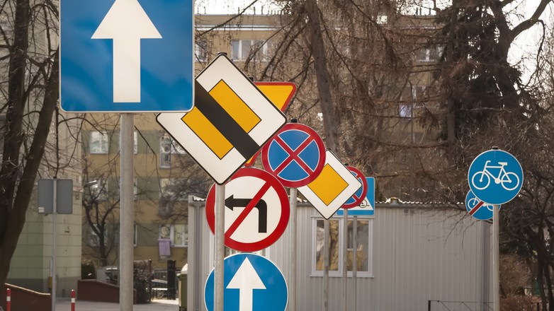 Znaki drogowe w Polsce