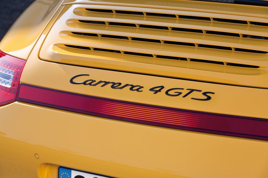 Porsche Carrera 4 GTS – Od przybytku głowa nie boli?
