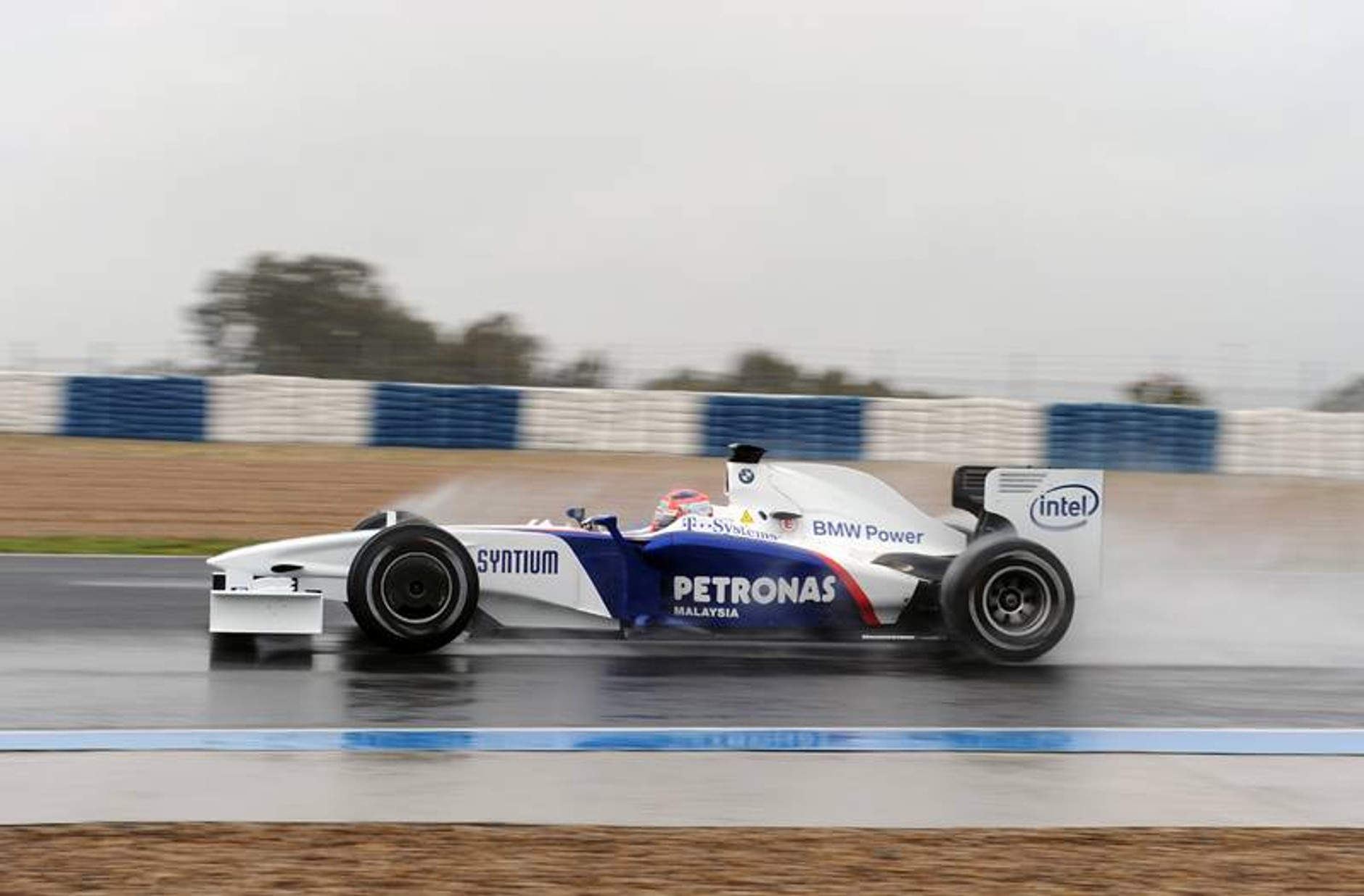 Formuła 1: fotogaleria z testów przed sezonem 2009