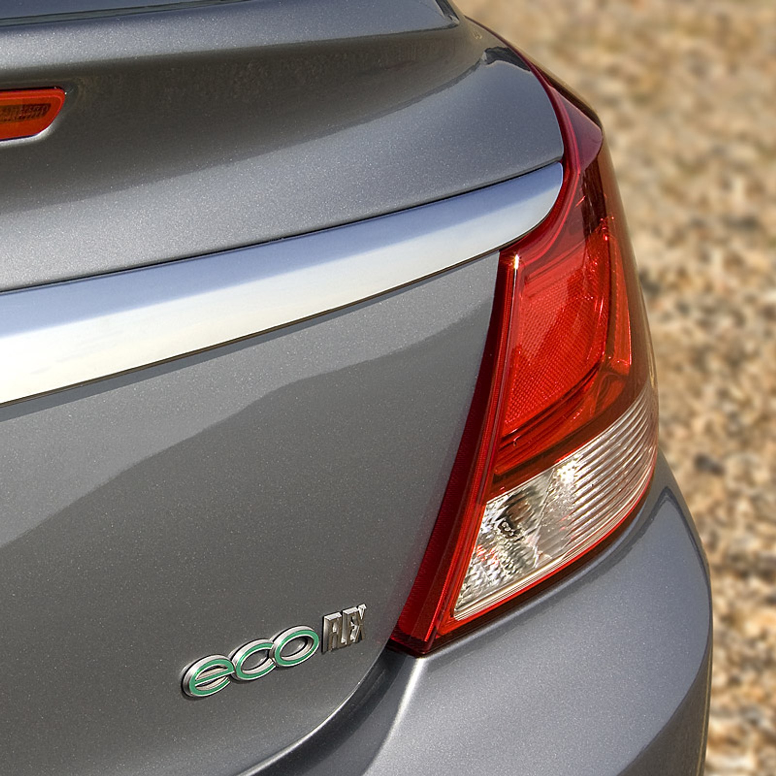 Paryż 2008: Opel Insignia ecoFLEX 2,0 CDTI (160 KM) - zużycie poniżej 5,2 l/100 km