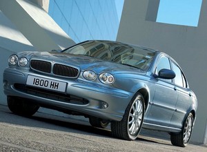 Używany Jaguar X-Type - oryginalny kot w rozsądnej cenie