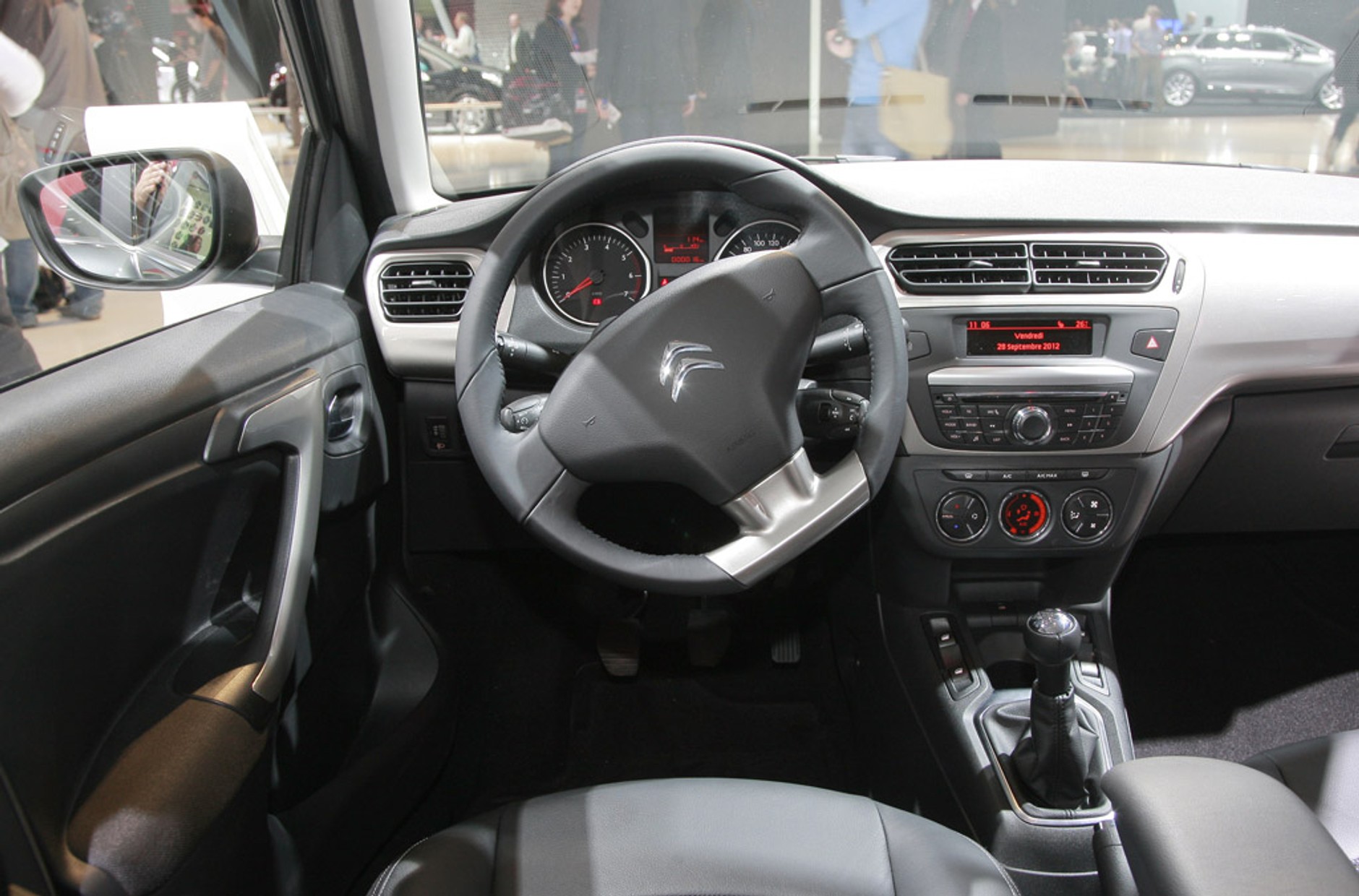 Peugeot 301 kontra Citroen C-Elysee: bitwa tanich aut