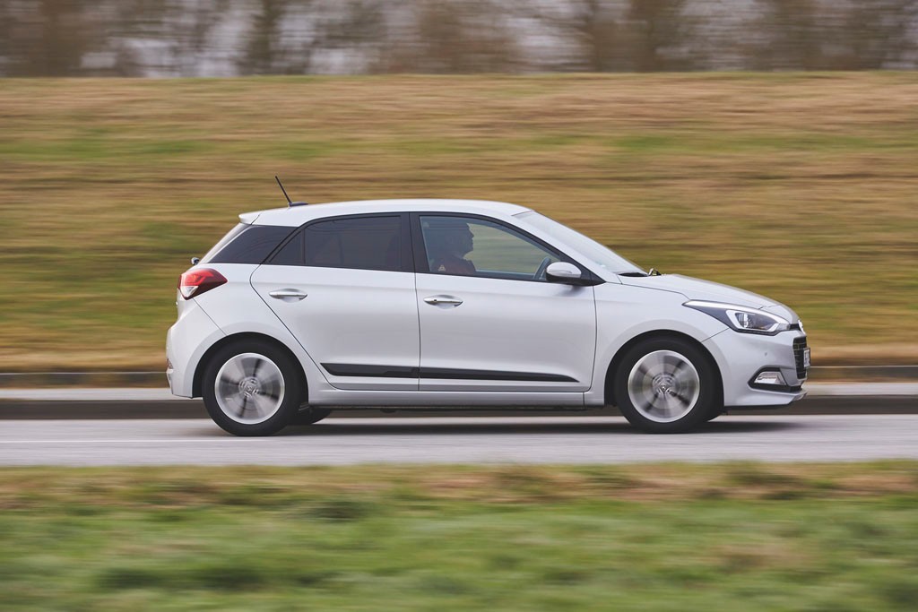 Citroen C3 kontra Hyundai i20 - nowatorsko czy klasycznie?