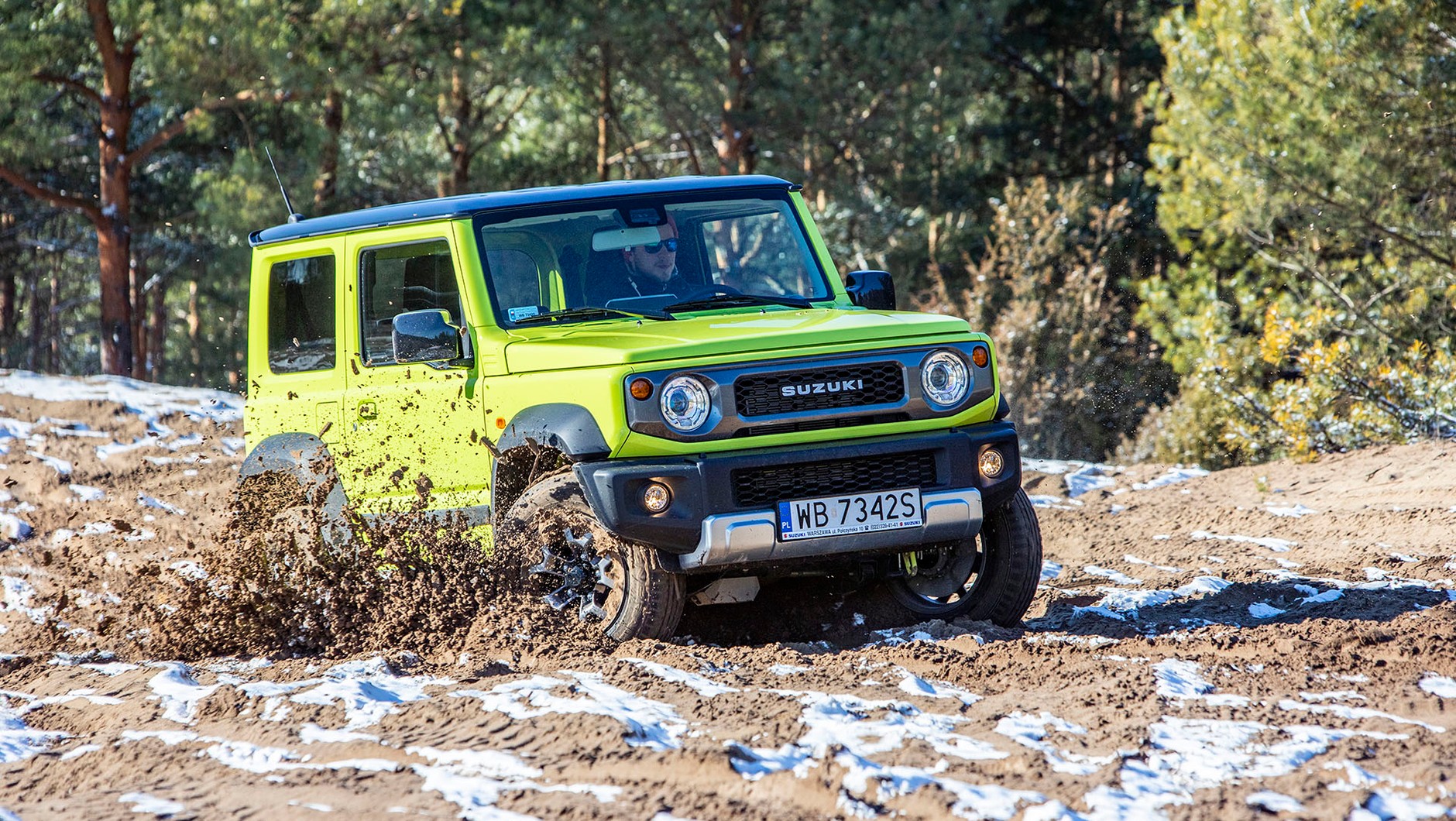Suzuki Jimny 1.5 VVT 4AT - jego żywioł to teren
