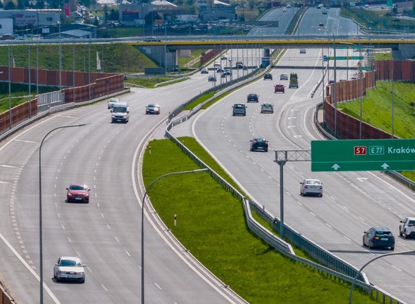 Przyrost o ponad 400 proc. Tak nas ciągnie nad morze. Gdzie jeszcze jeździmy?