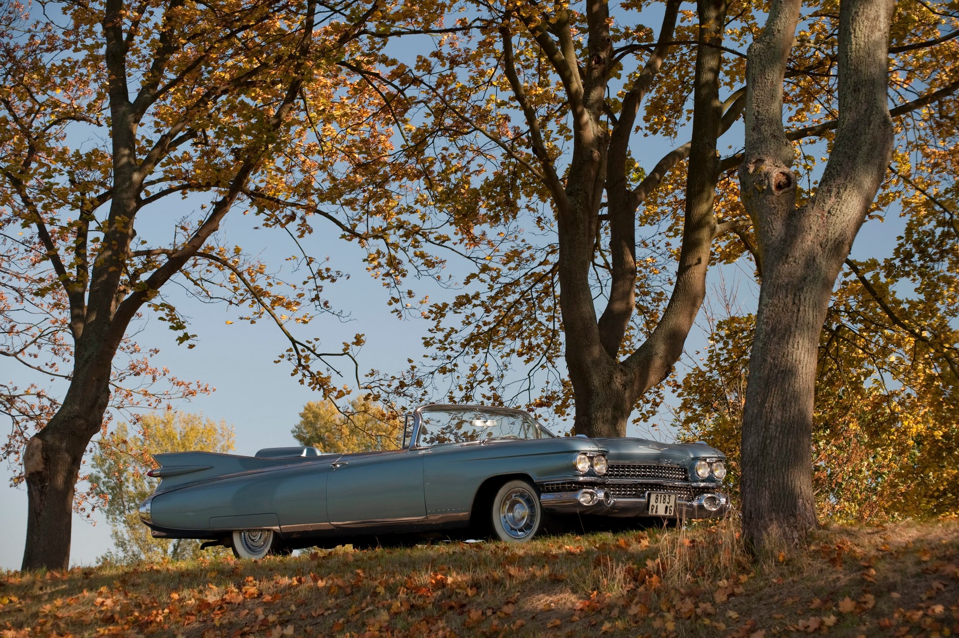 Cadillaca Eldorado czy Mercedesa 220 SE