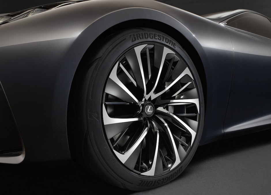 Lexus LF FC