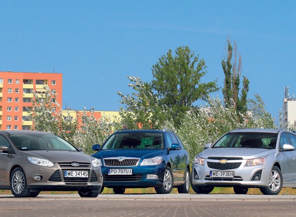 Chevrolet Cruze kombi kontra Ford Focus i Skoda Octavia: które kompaktowe kombi jest najlepsze