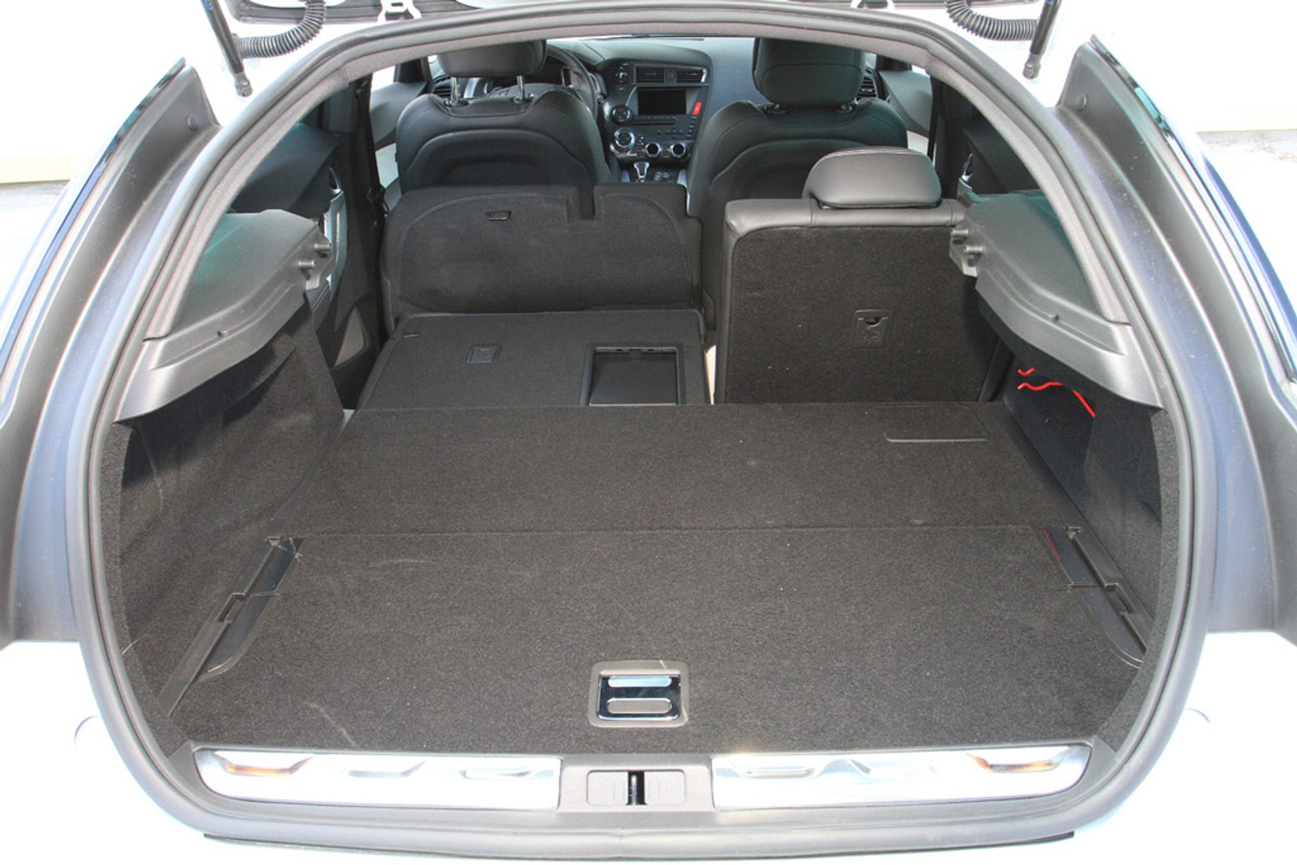 Citroen DS5: hybryda z dieslem