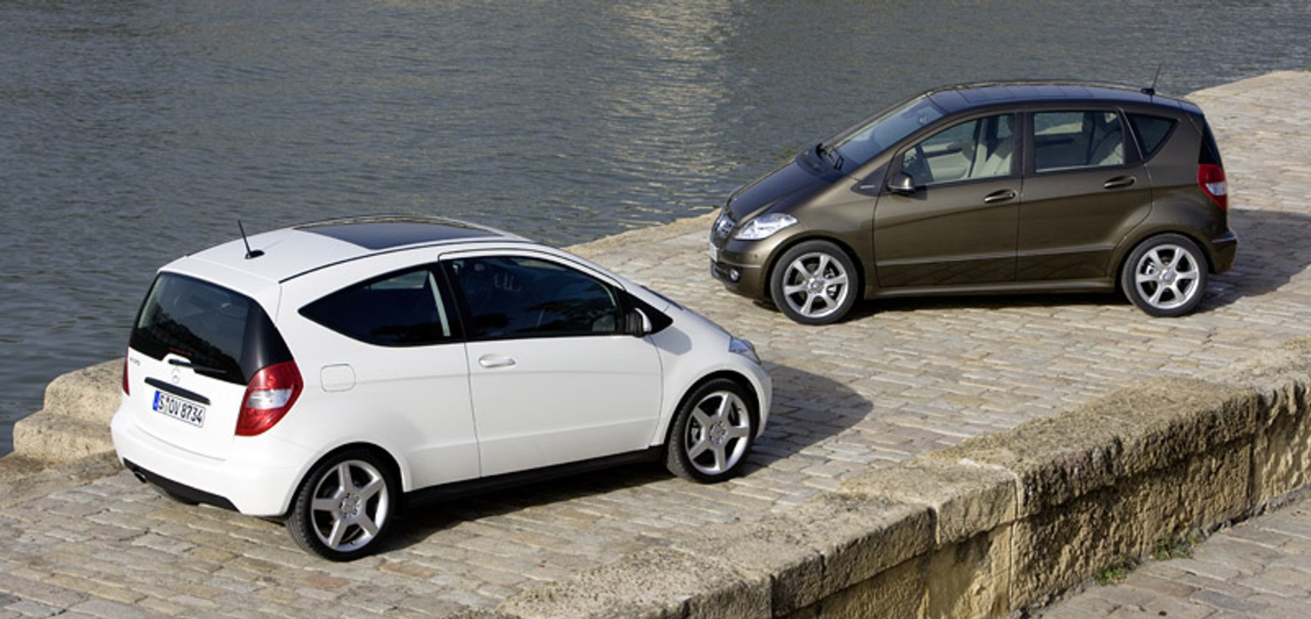 Mercedes-Benz: nowa A-Klasa będzie produkowana na Węgrzech