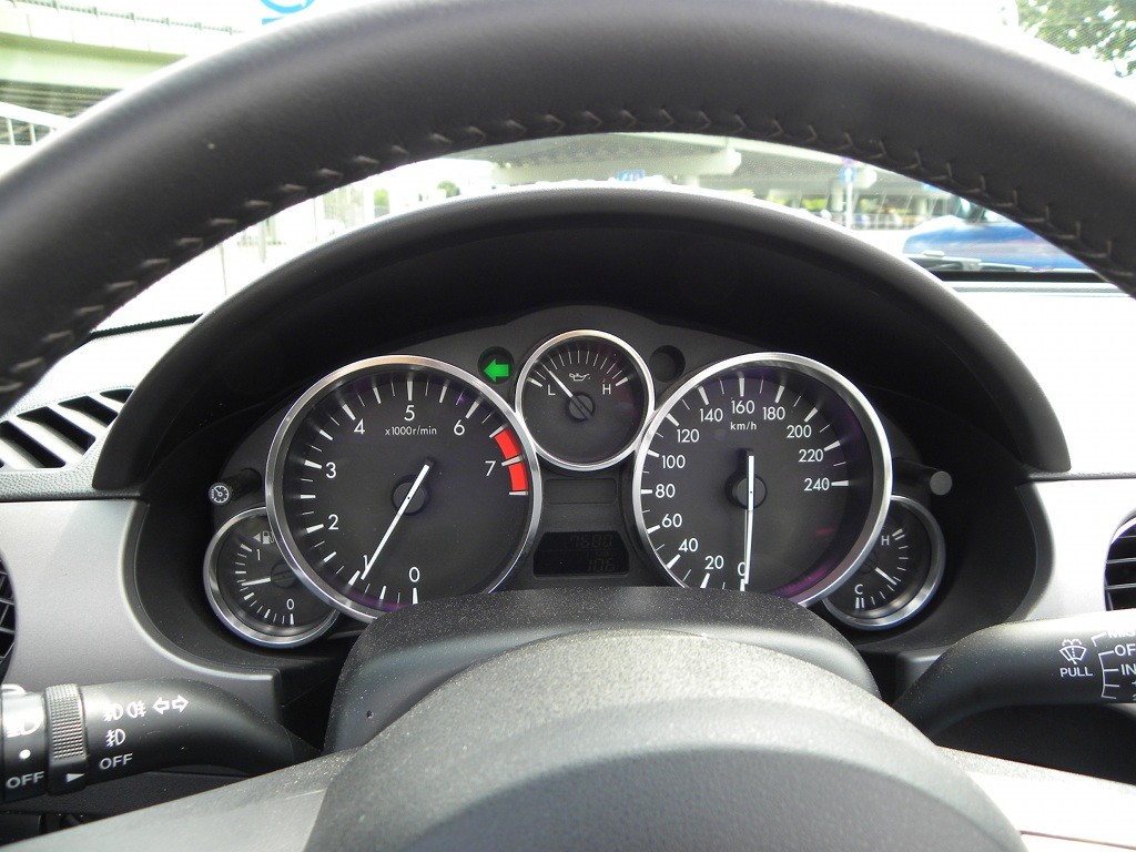 Mazda MX-5 kontra Mazda MX-5 - Radość z jazdy na dwa sposoby