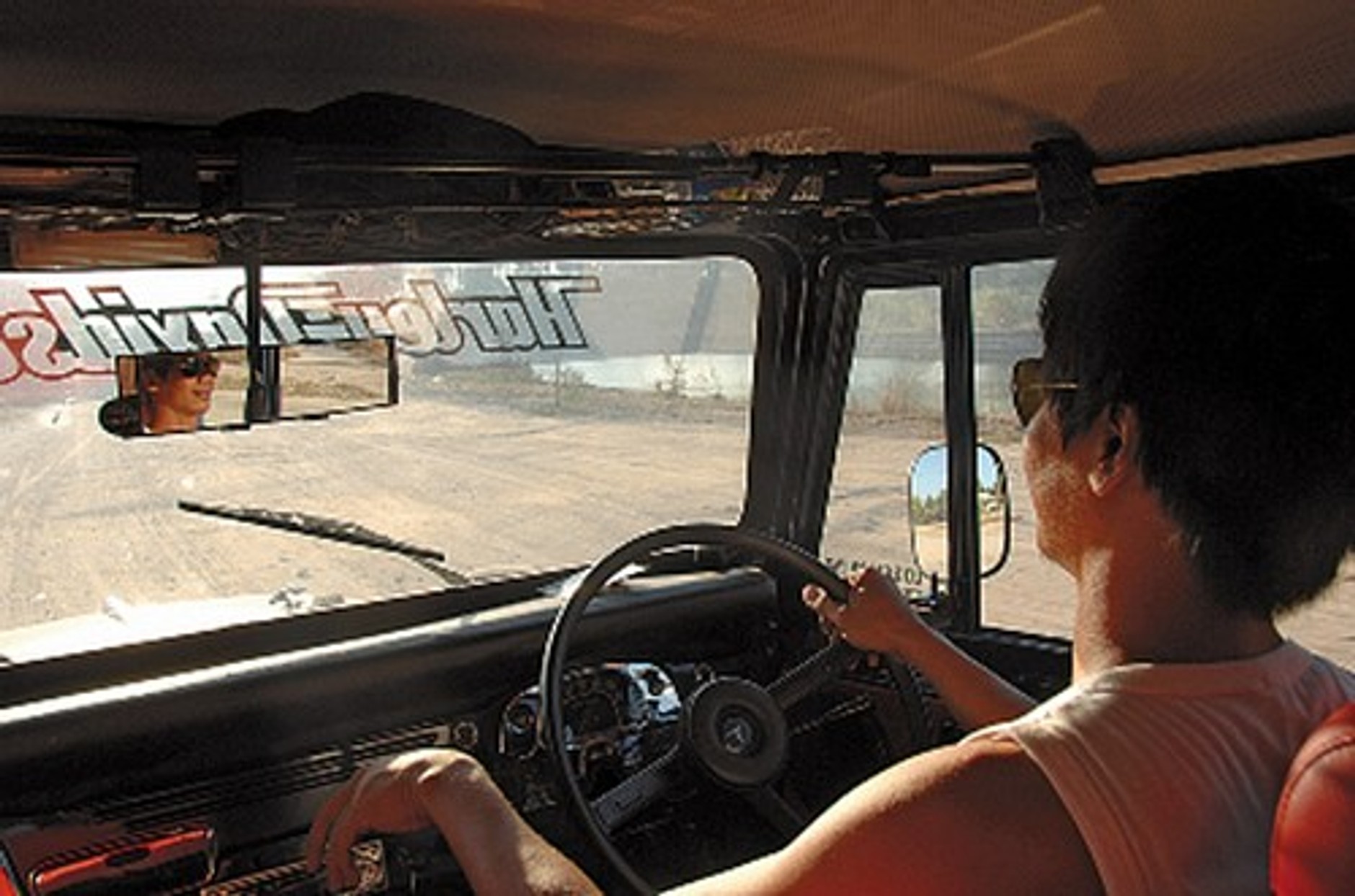 Autem terenowym po wyspie Bali