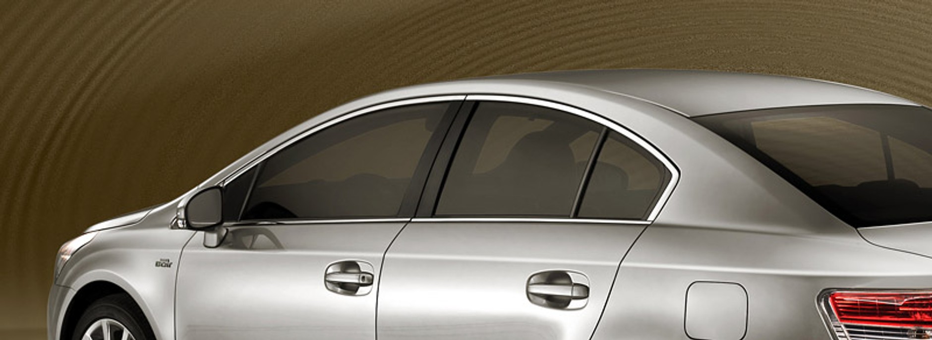 Paryż 2008: Toyota Avensis - nowe zdjęcia sedana i kombi