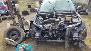 Kradł auta specjalną lawetą. Policjanci odkryli coś jeszcze