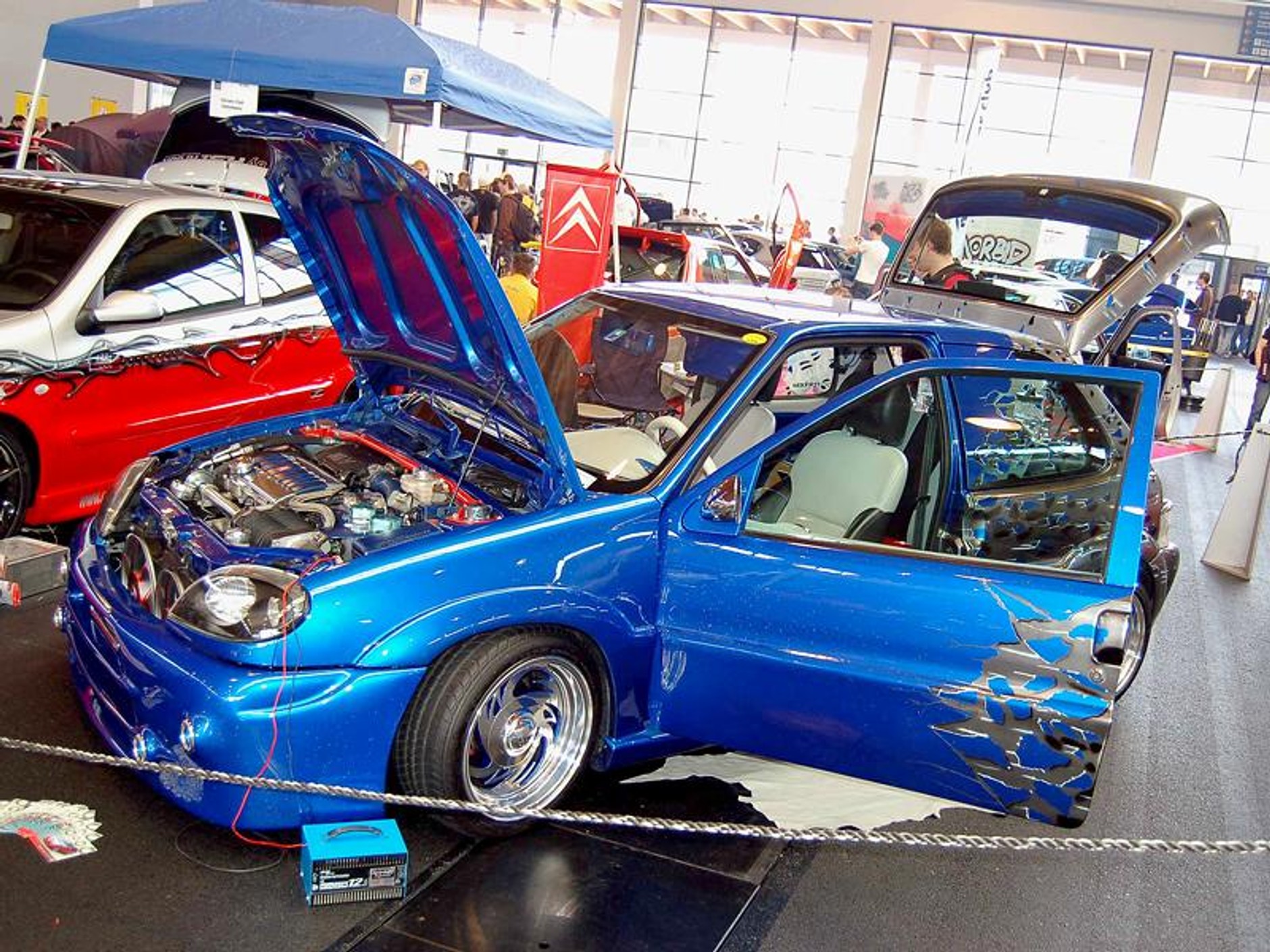 Tuning World Bodensee 2008: Golfy, drifting i dziewczyny -  fotogaleria (2)