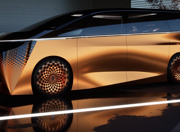 Minivany wracają do mody. Nissan powalczy z Lexusem i Volvo?