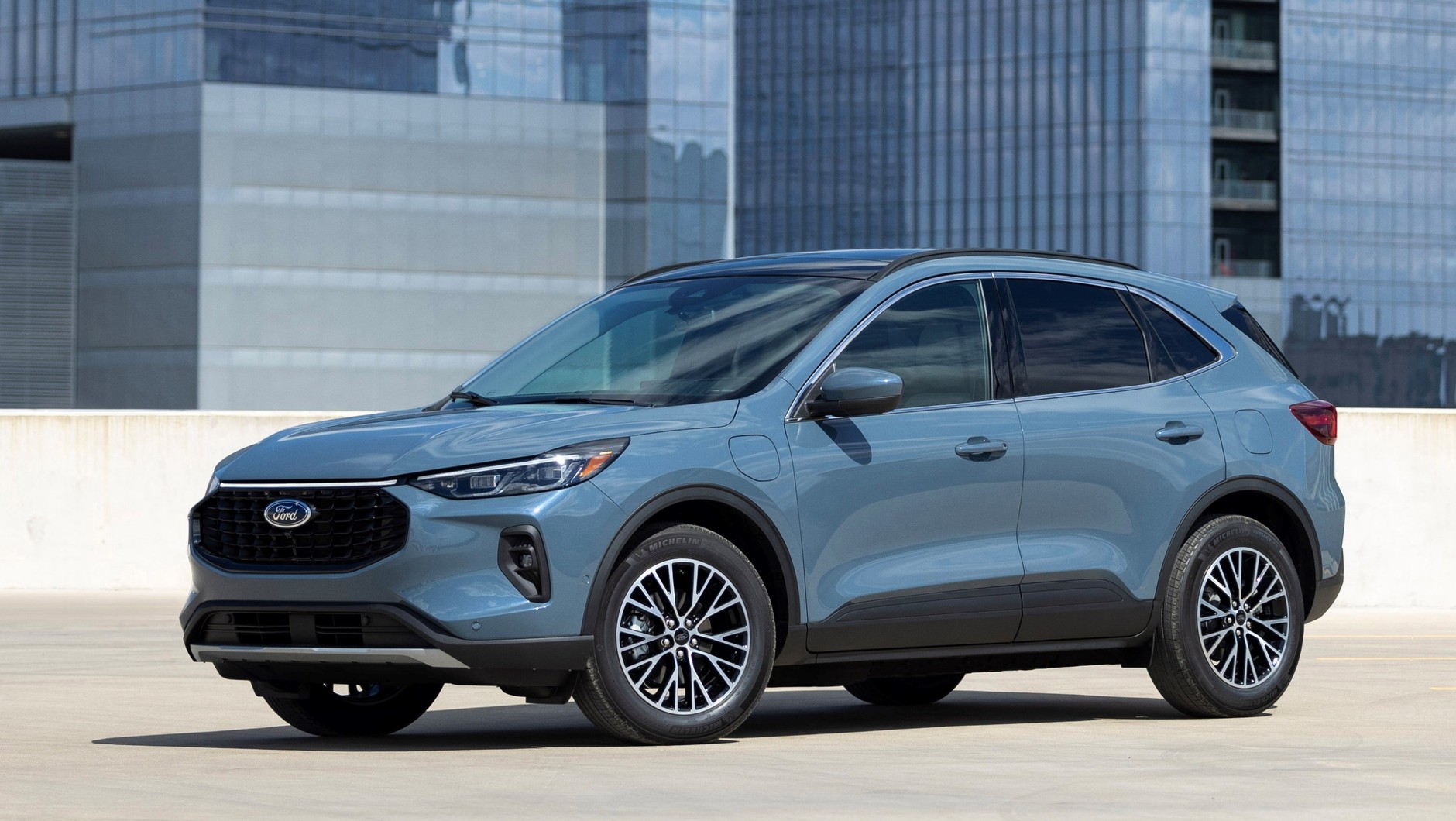 Ford Escape (model roku 2023)