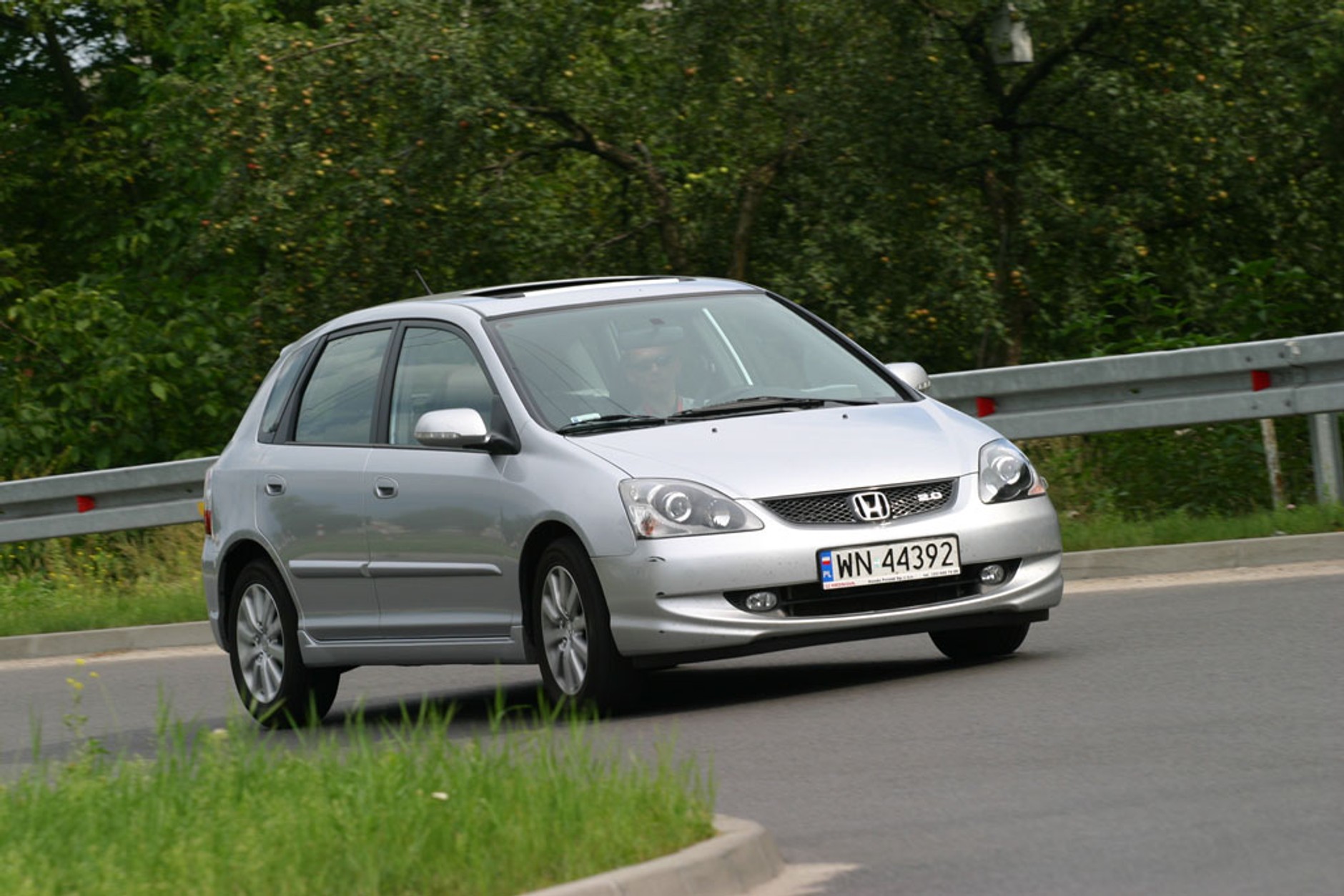 Honda Civic (lata prod. 2001-05) cena od 10 500 zł Polecana wersja: 1.6/110 KM