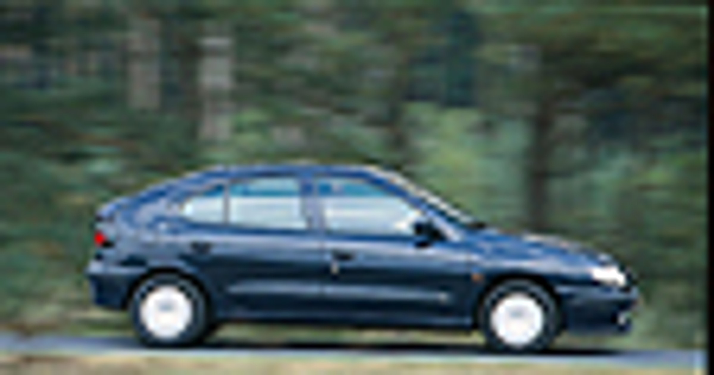Renault Mégane 1.9 TD - W cieniu benzyny