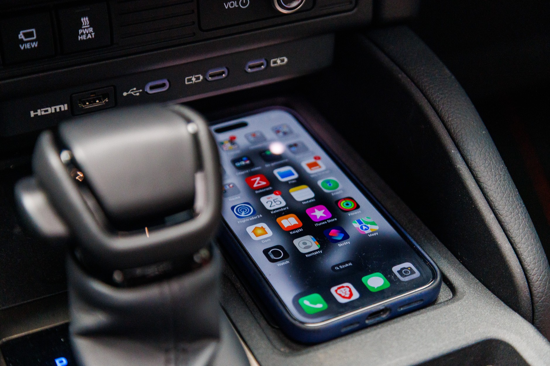 Jeep Wrangler vs Toyota Land Cruiser