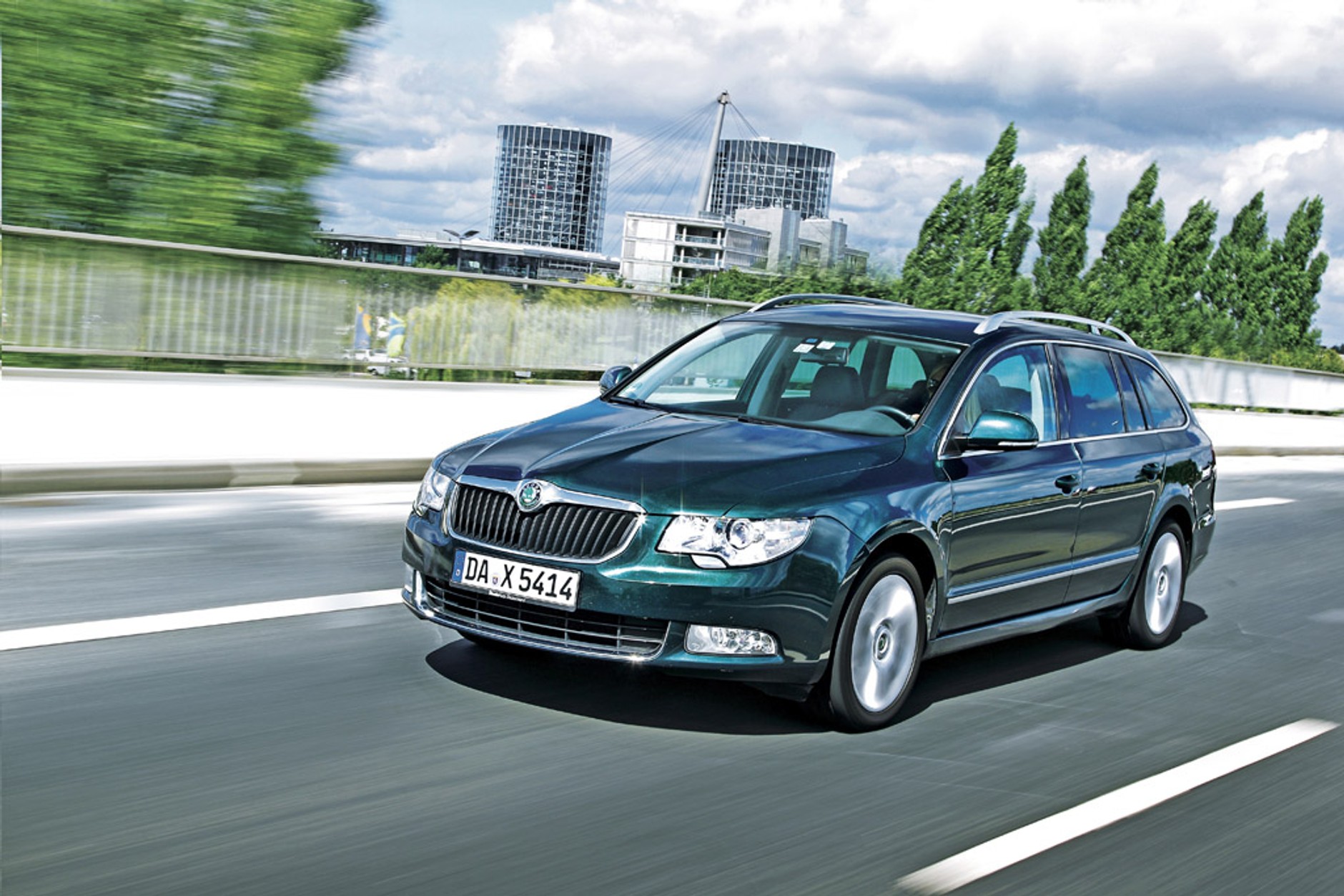 Skoda Superb Combi: duży wyczyn wielkiej Skody (test na dystansie 100 tys. km)