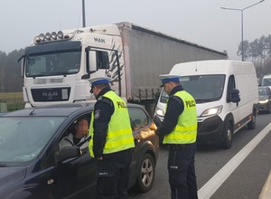 Zmasowana akcja policji na autostradzie A4 po długim weekendzie