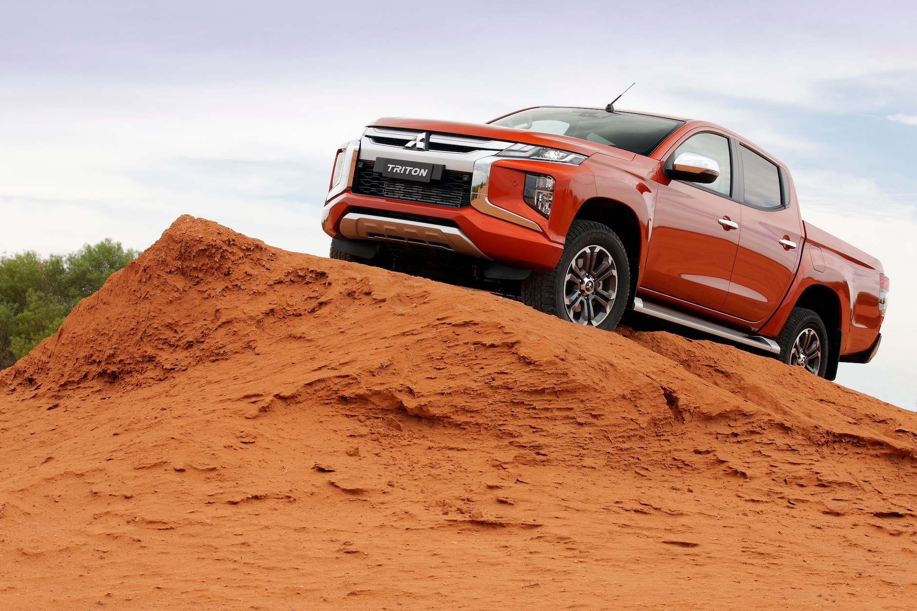 Mitsubishi L200
