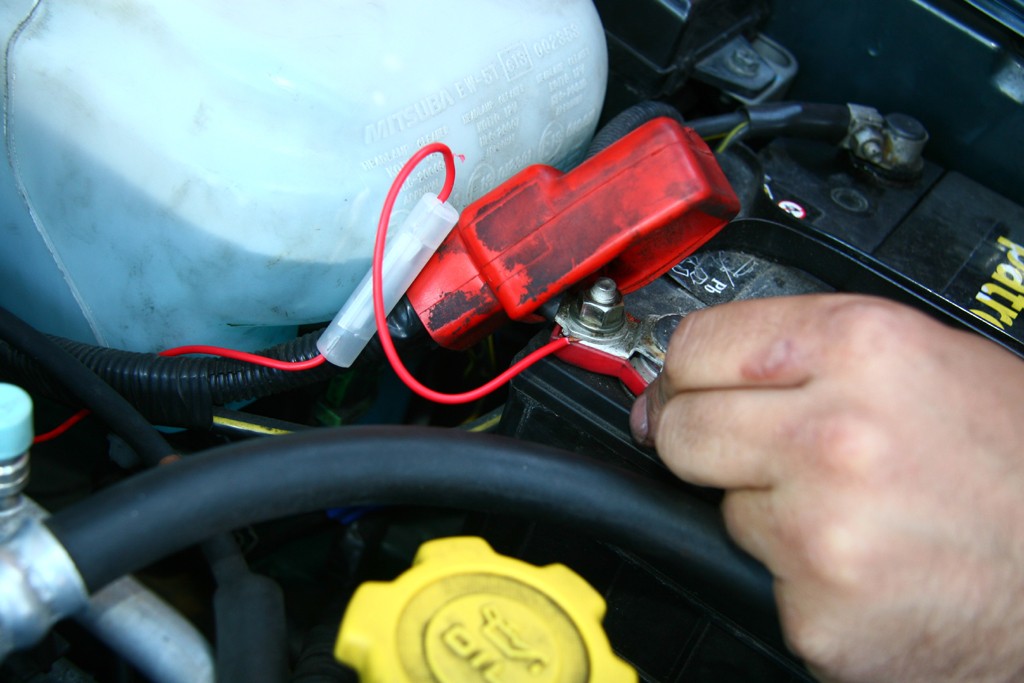 Montaż subwoofera: Czyli - Tanie basy spod fotela