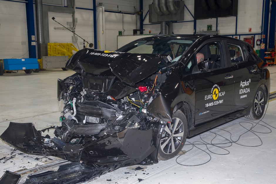 Nissan Leaf - crash-test