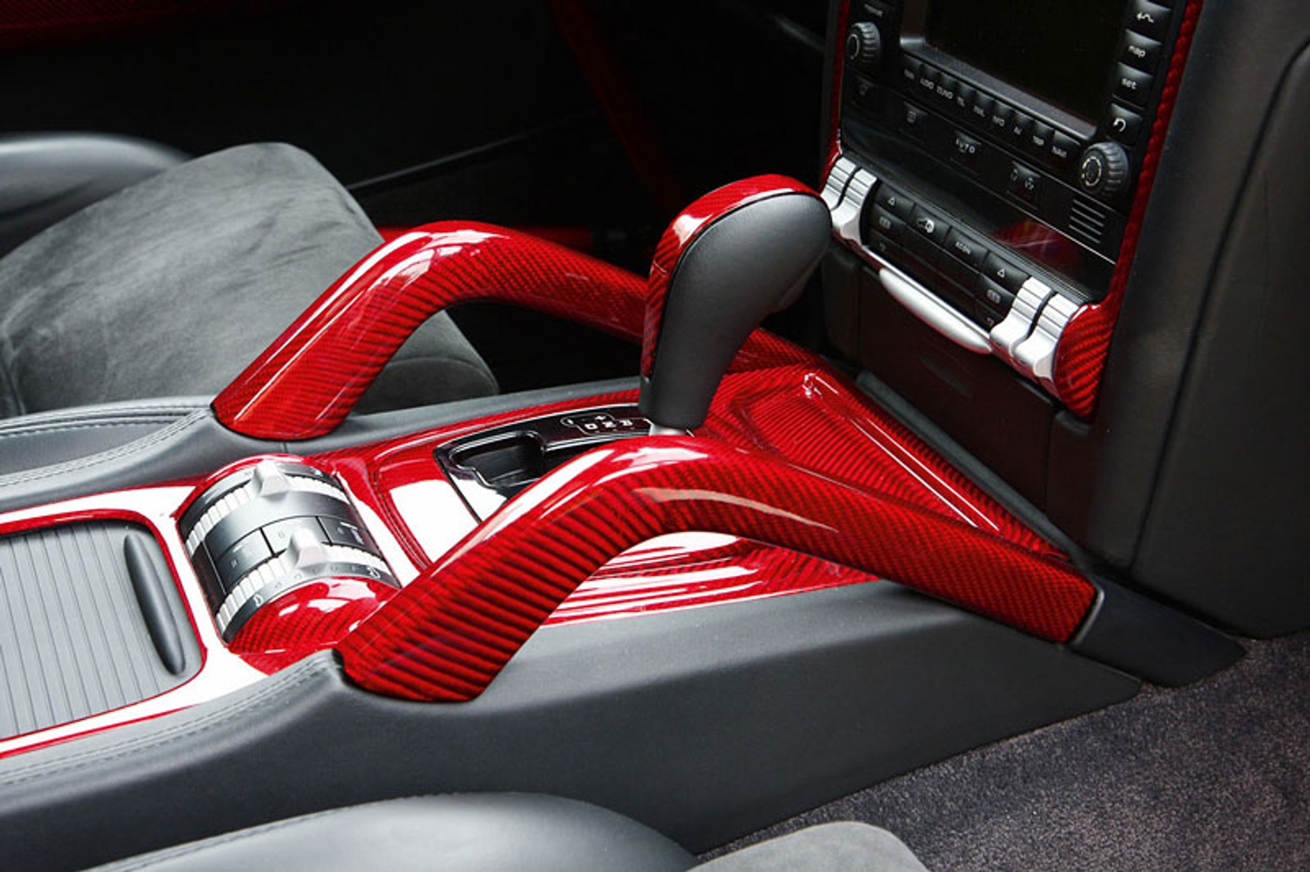 ENCO Gladiator 700 GT – Cayenne totalne