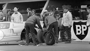 Słynny pojedynek Forda i Ferrari na Le Mans w 1966 r. Do sukcesu przyczynili się nie tylko inżynierowie Forda
