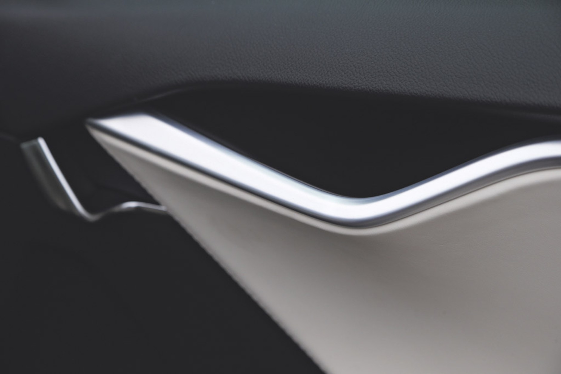 Fisker kontra Tesla: Ameryka pod napięciem