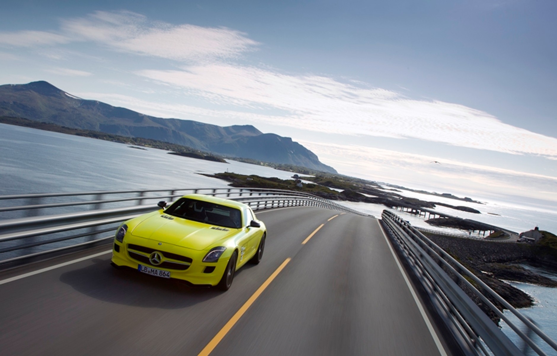 Mercedes SLS AMG E-Cell – z e-pięknem trzeba obcować