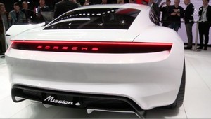 Porsche Mission E zaskoczeniem targów we Frankfurcie
