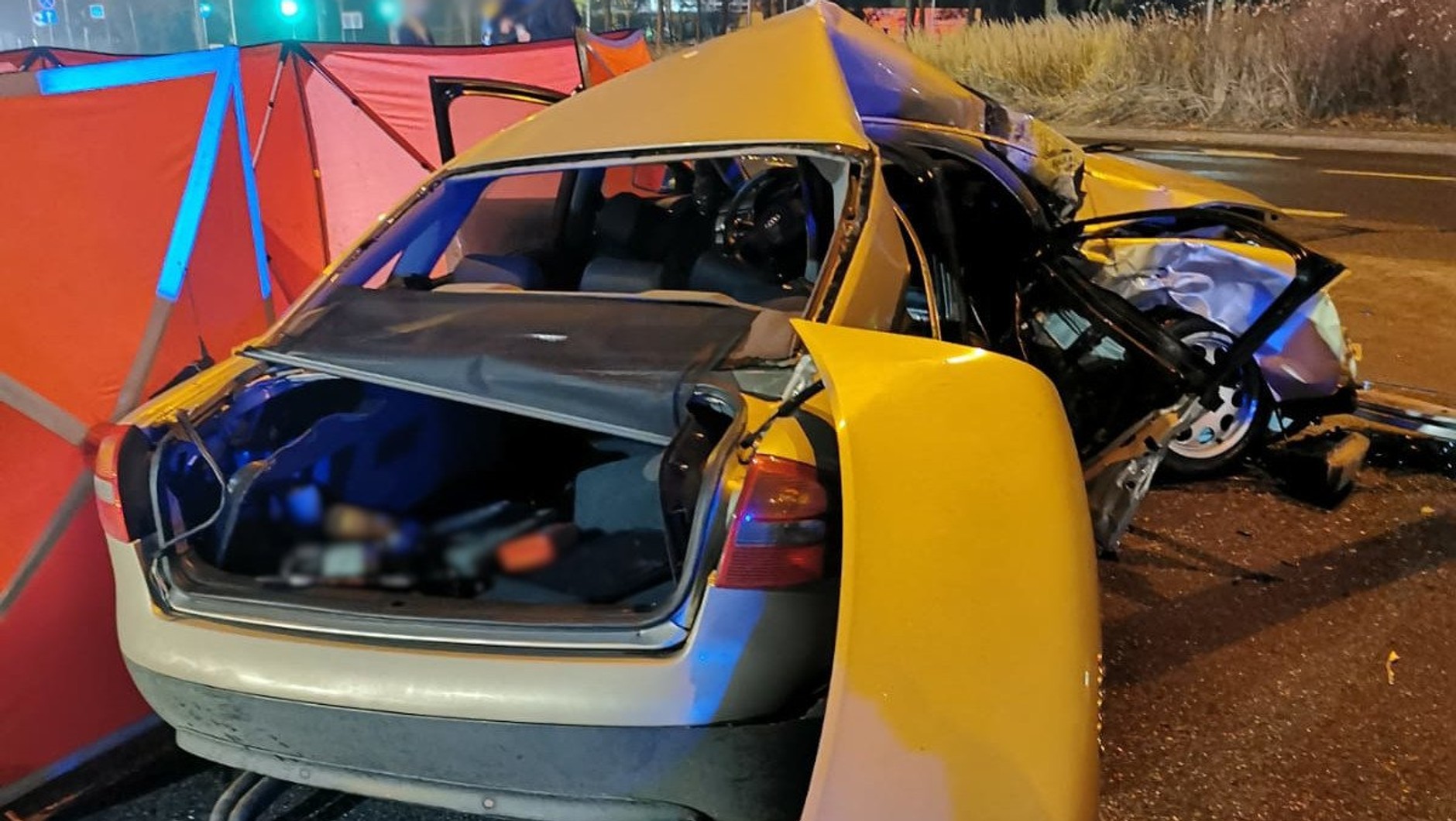 Na liczniku miał 190 km na godz. Po tragicznym wypadku schował się w lesie i nic nie pamięta