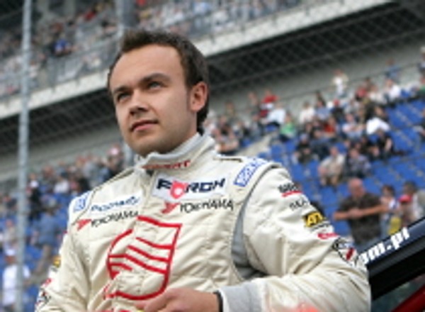 Wyścigi: Damian Sawicki dwukrotnie na podium w Seat Leon Supercopa