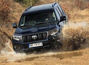 W terenie mocy nigdy nie za dużo – testujemy Toyotę Land Cruiser
